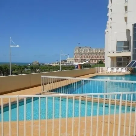 Biarritz, 1 Piece, 2 Personnes - Fr-1-3-472 * Biarritz